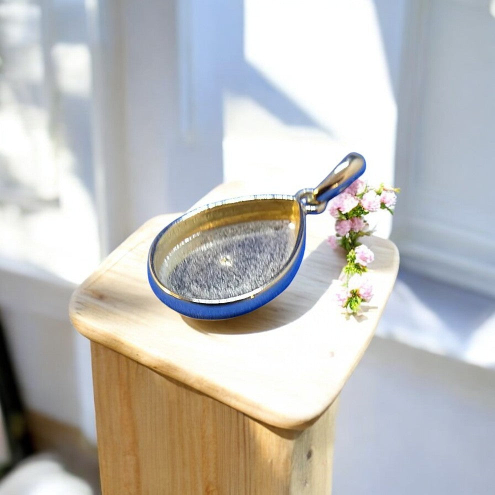 Solid 9ct Gold Tear Drop Pendant