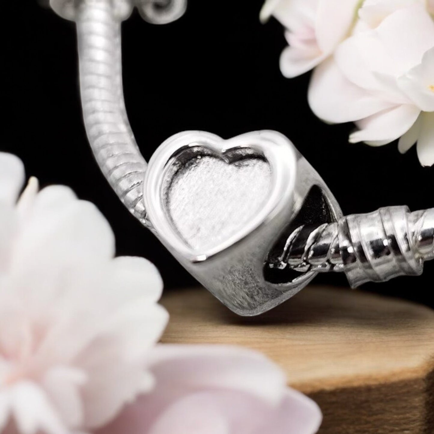 Thick trim Heart Charm