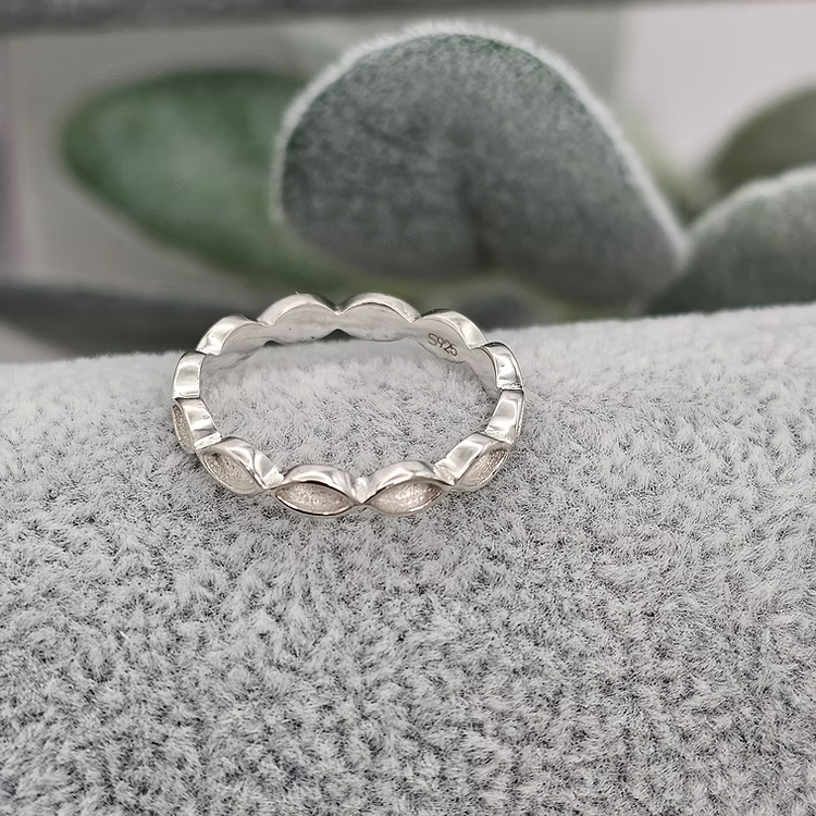 Amara Band