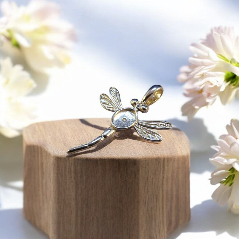 Stunning Solid 925 Silver Dragonfly Pendant