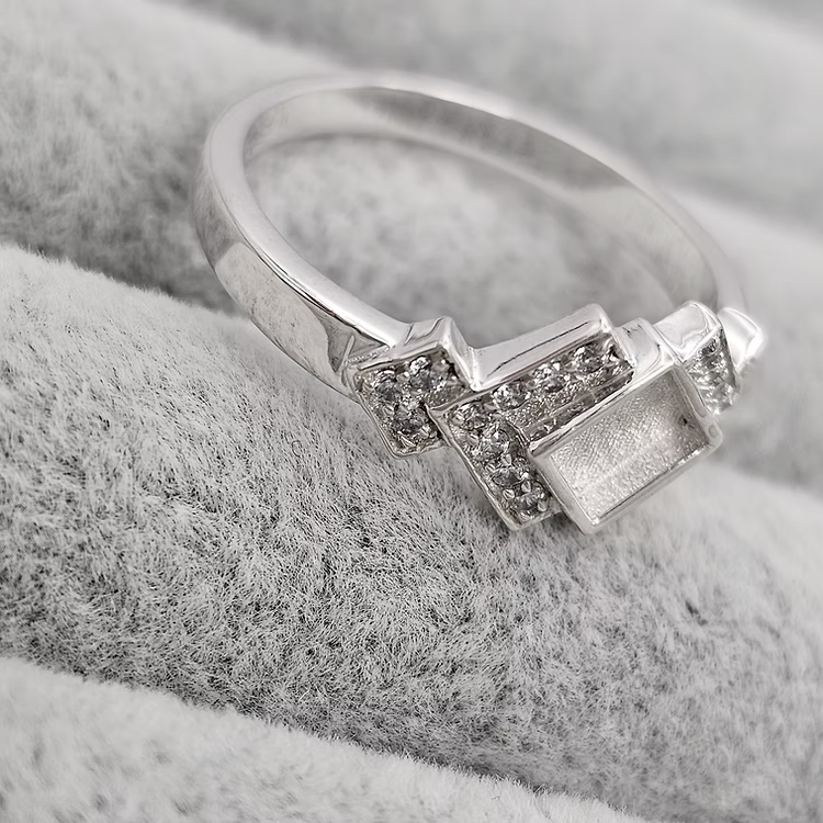 Michaela Ring