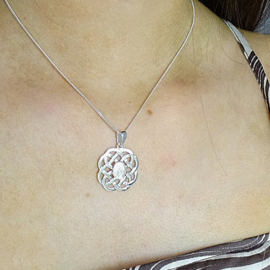 Solid Silver Celtic knot design pendant