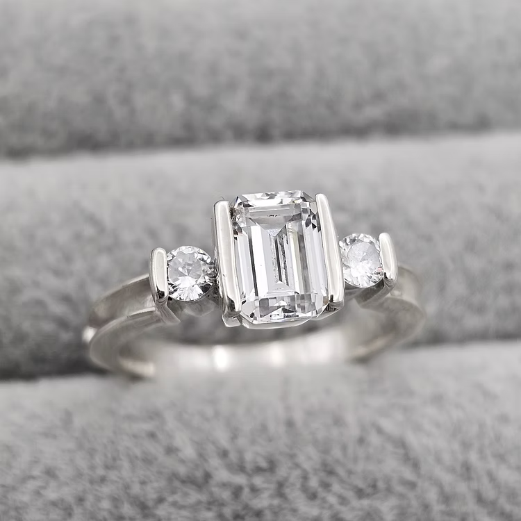 Ariel Ring