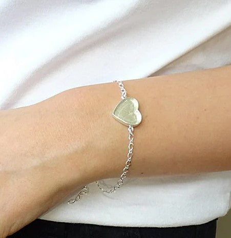 Pretty 925 fixed Silver Heart Bracelet