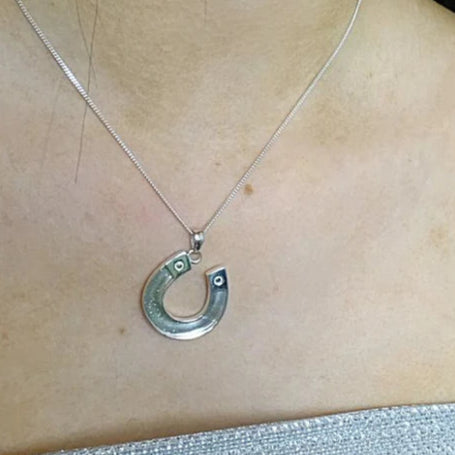 Striking Solid Silver Horse Shoe Pendant