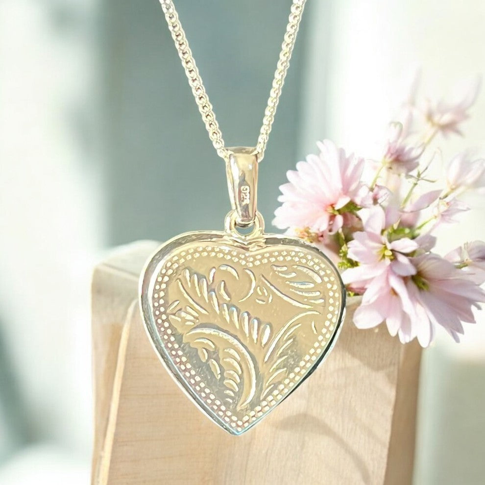 Stunning Solid 925 Silver Heart Locket