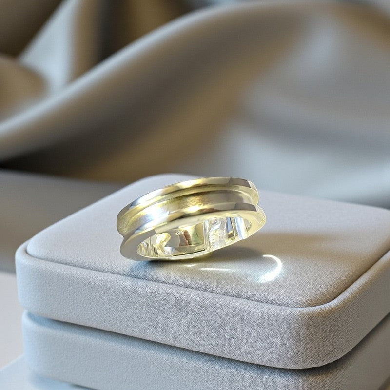 Men’s keepsake ring handcrafted in Lancashire, ashes jewellery UK