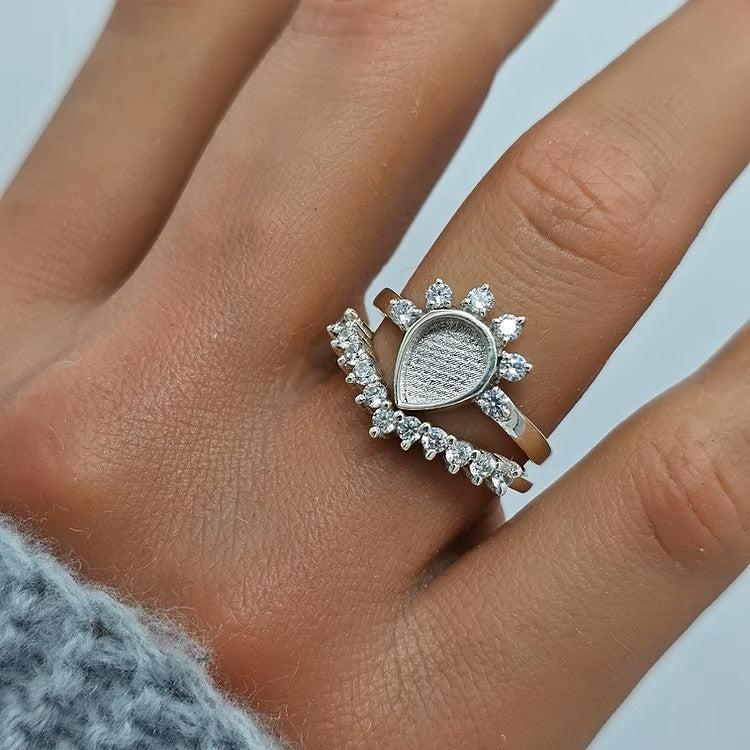 ***NEW*** Beautiful Solid 925 Silver raindrop ring with CZ stones