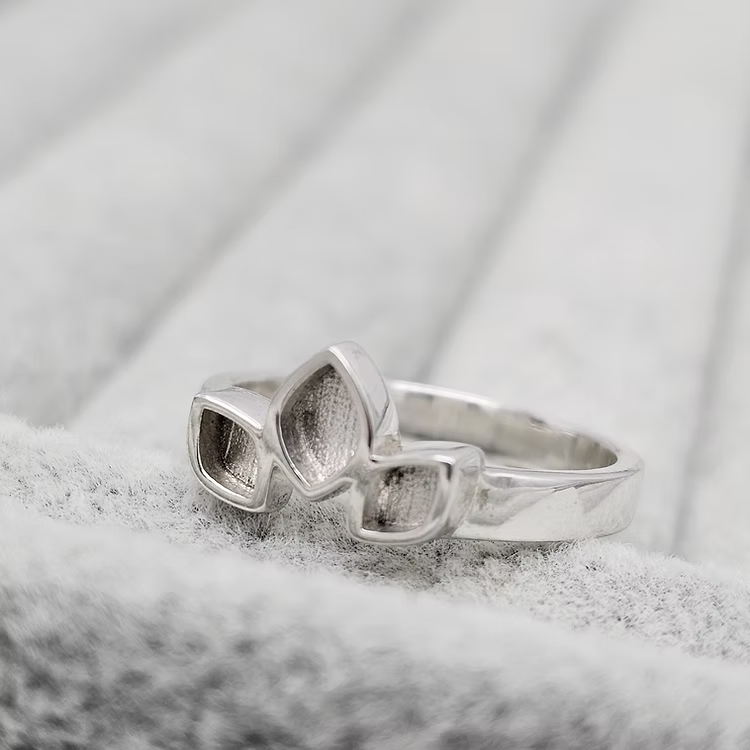 Silver triple leaf keepsake ashes ring, handcrafted in Lancashire, UK