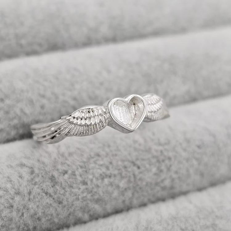 Raphaela Ring