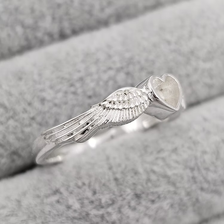 Raphaela Ring