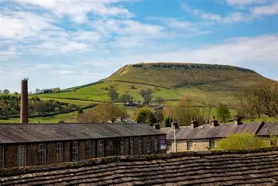 🌿 Keepsake Memorial: Crafting Meaningful Jewellery in the Heart of Helmshore