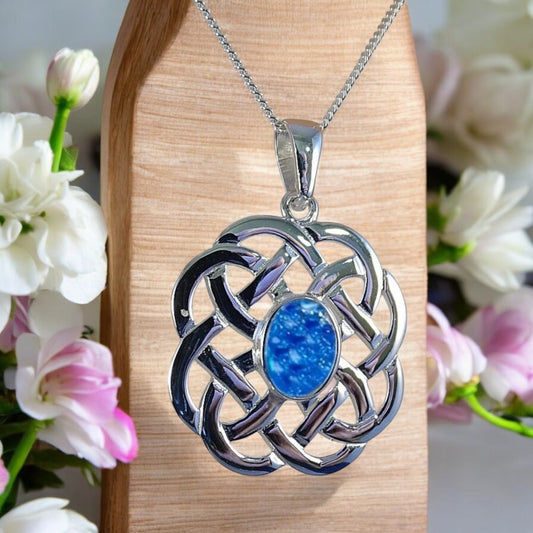 Solid Silver Celtic knot design pendant