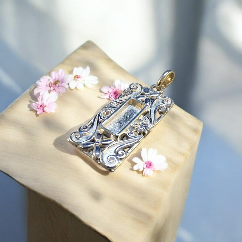 Striking Solid 925 silver fancy oblong embossed pendant