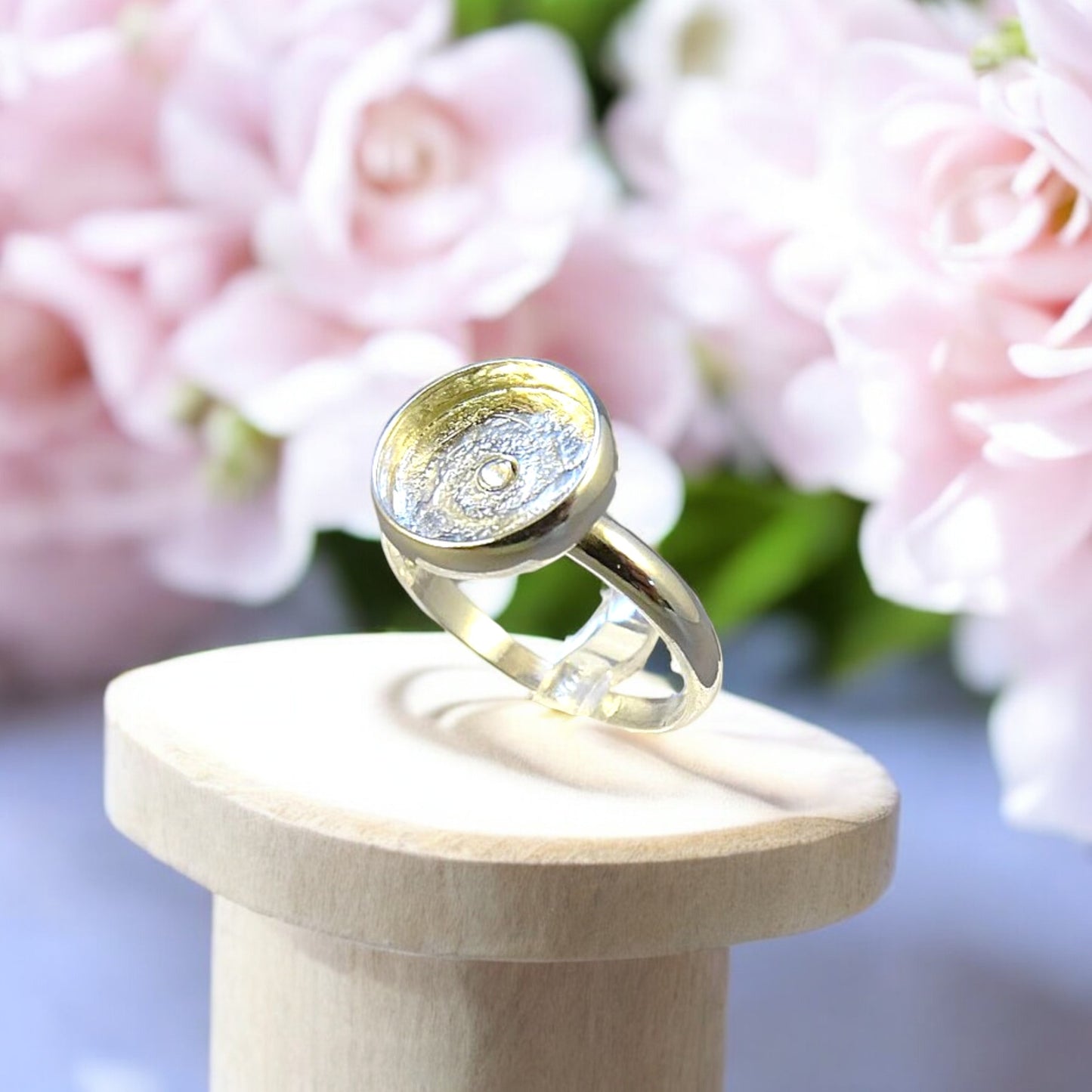 925 Silver Ring with 10mm Round Setting