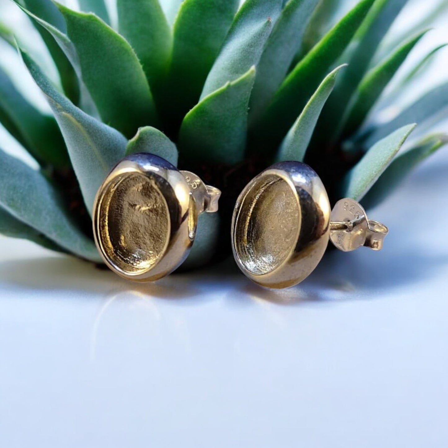 925 Silver Cushion Edge Ear Studs - two sizes available