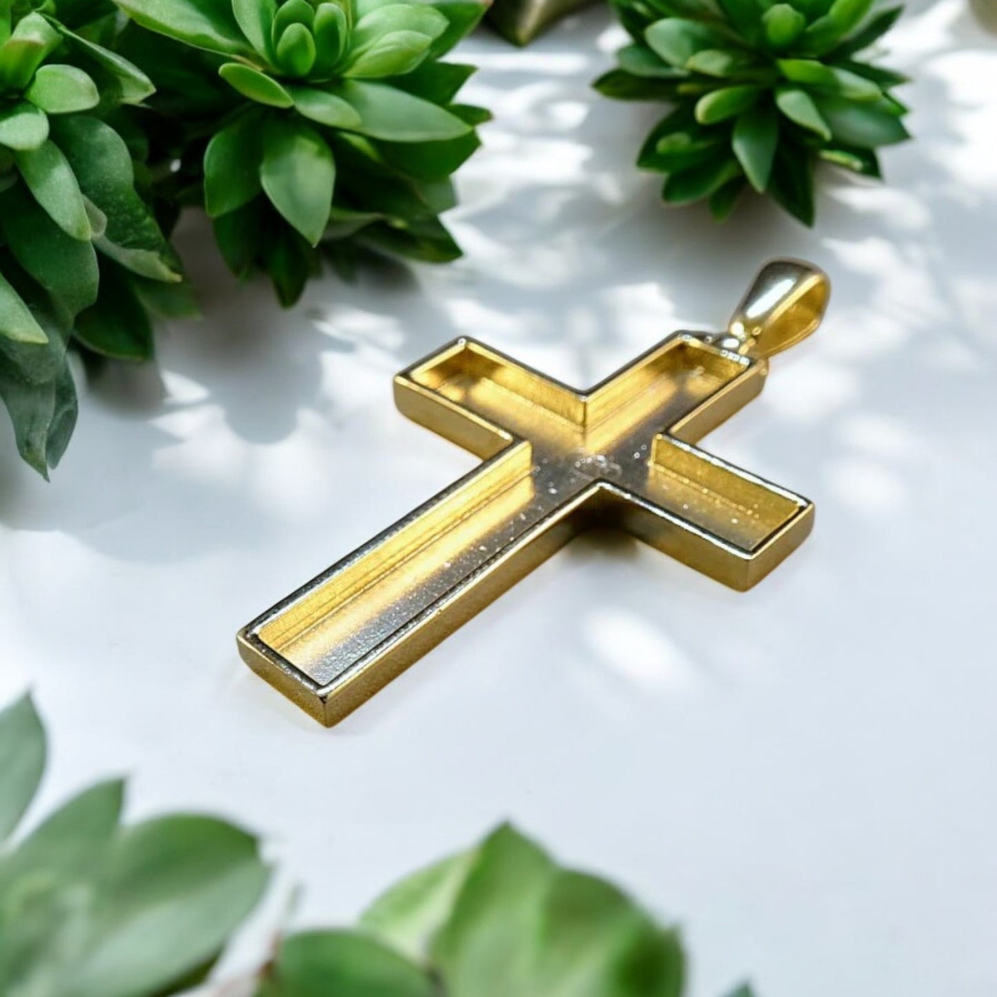 Solid 9ct Gold Heavy Open Cross