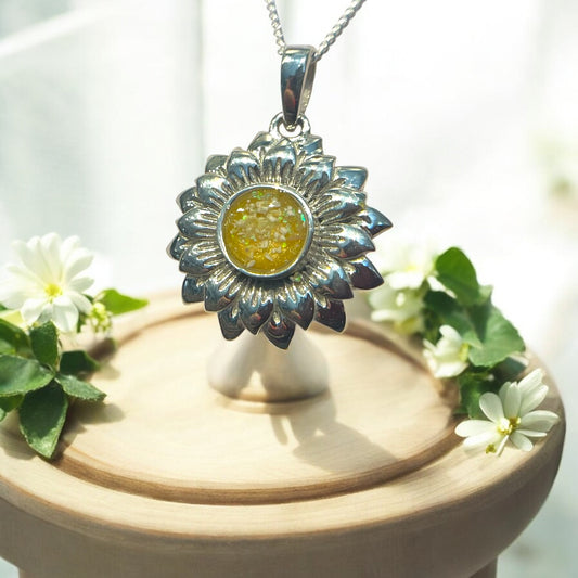 Pretty Solid 925 Silver Sunflower Pendant