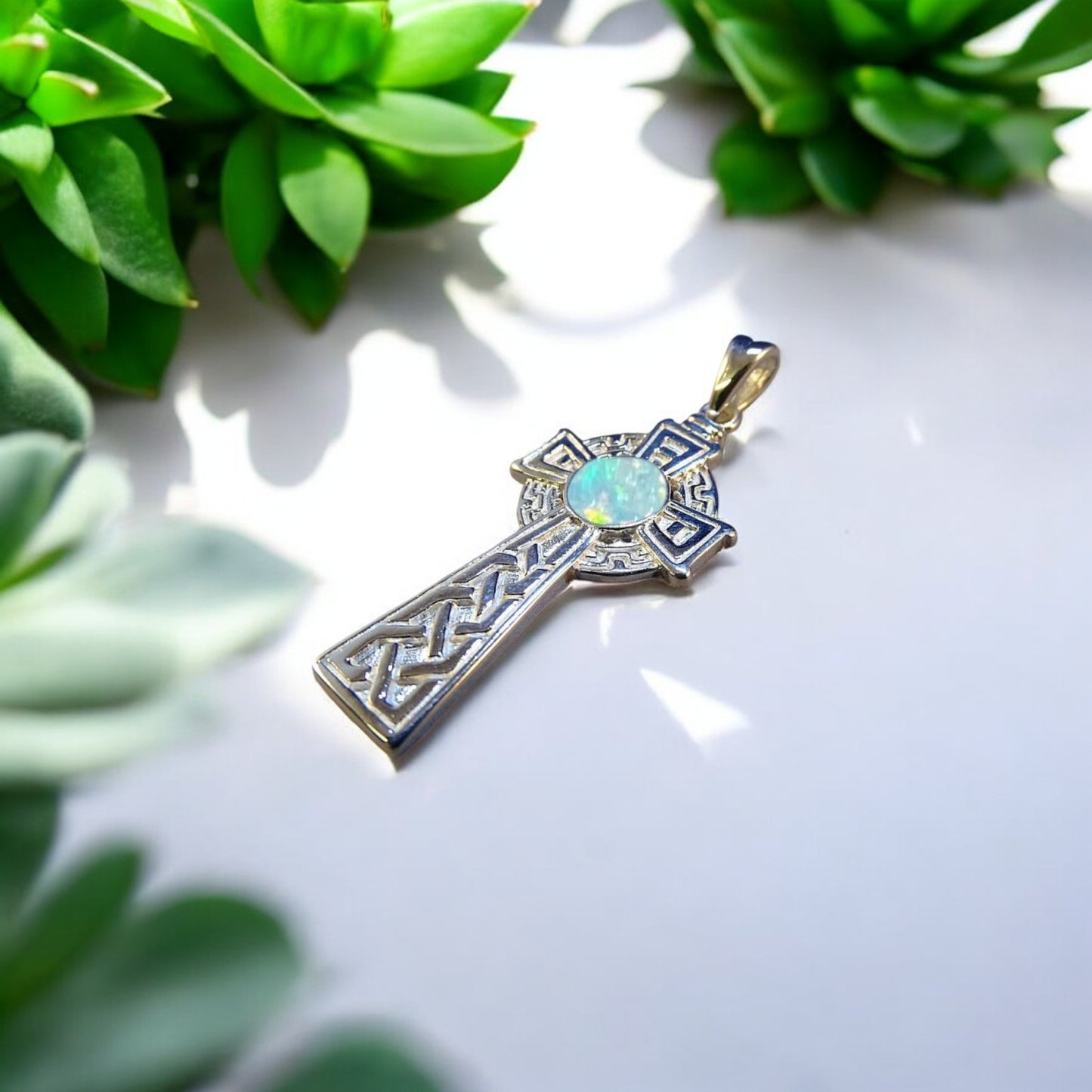Striking solid Silver Celtic Cross