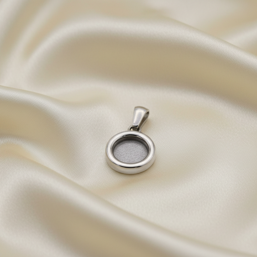 circle round button pendant, handcrafted in lancashire, uk