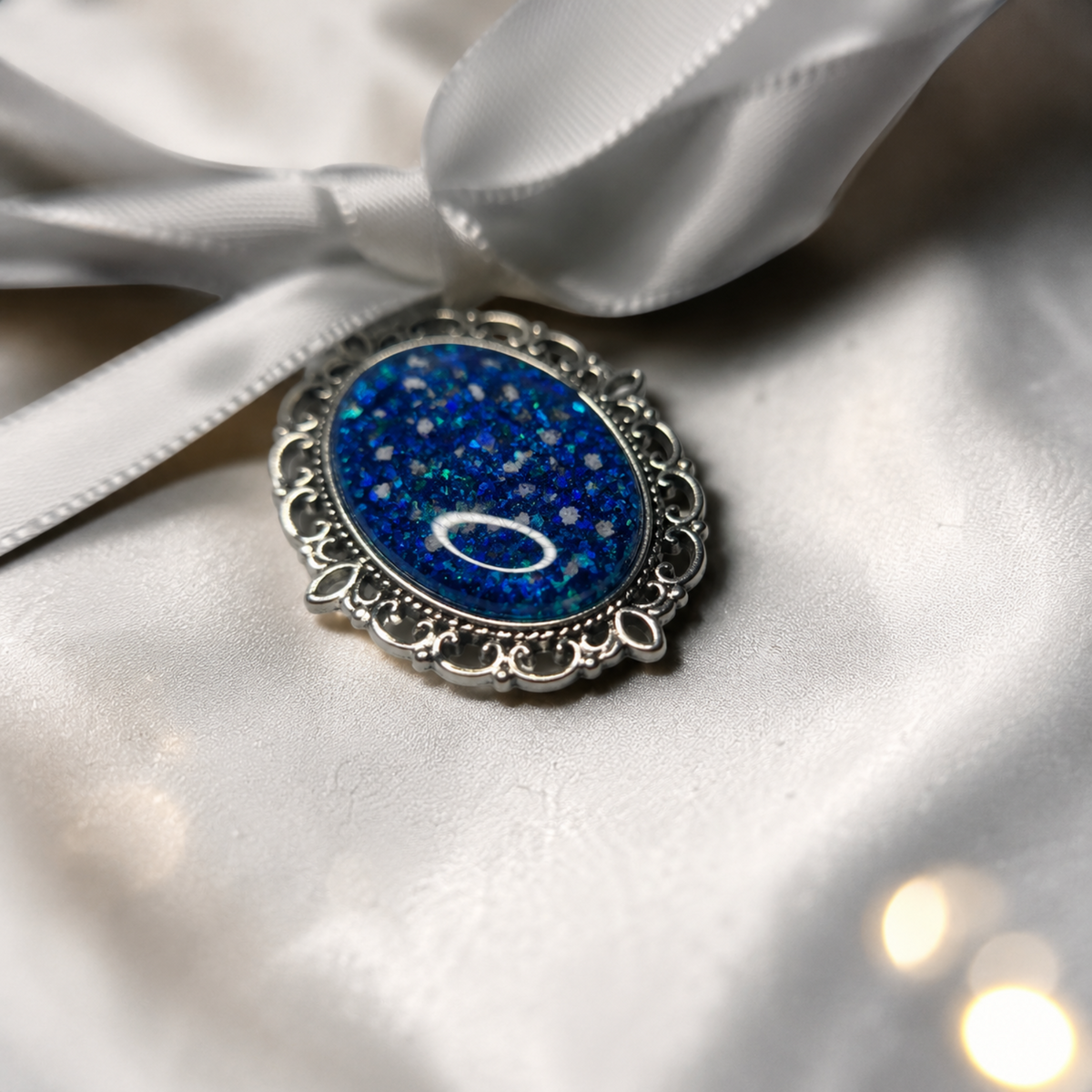 Forever With Me wedding memorial bouquet charm, in sapphire glow,  handcrafted in Lancashire UK - by Keepsake Memorial Jewellery