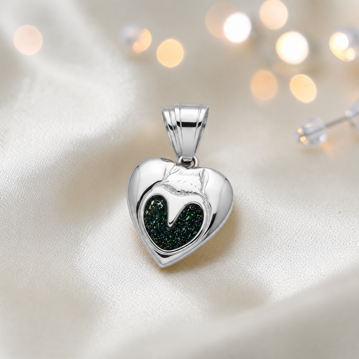 Midnight horse memorial ashes keyring in black flame, handcrafted in Lancashire UK - by Keepsake Memorial Jewellery