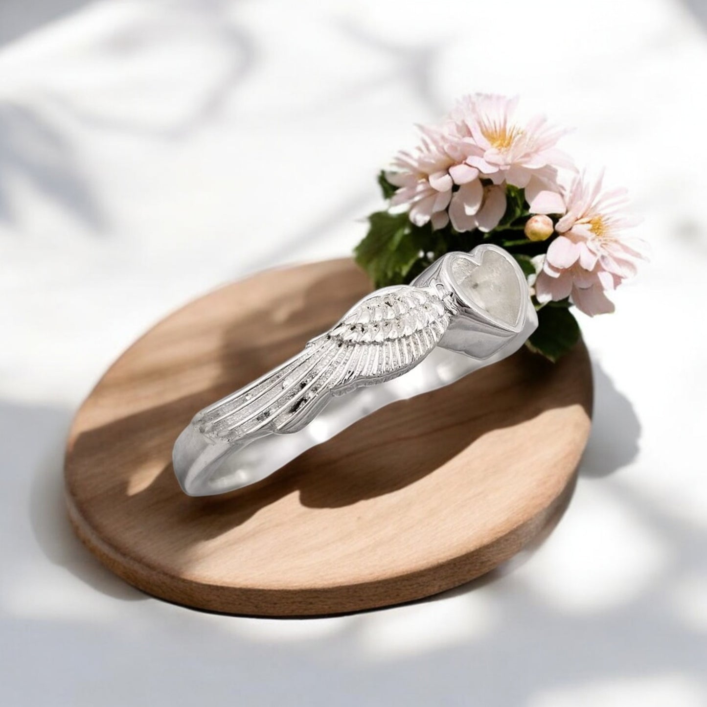 ***NEW***Solid Silver Angel Wing Heart Ring