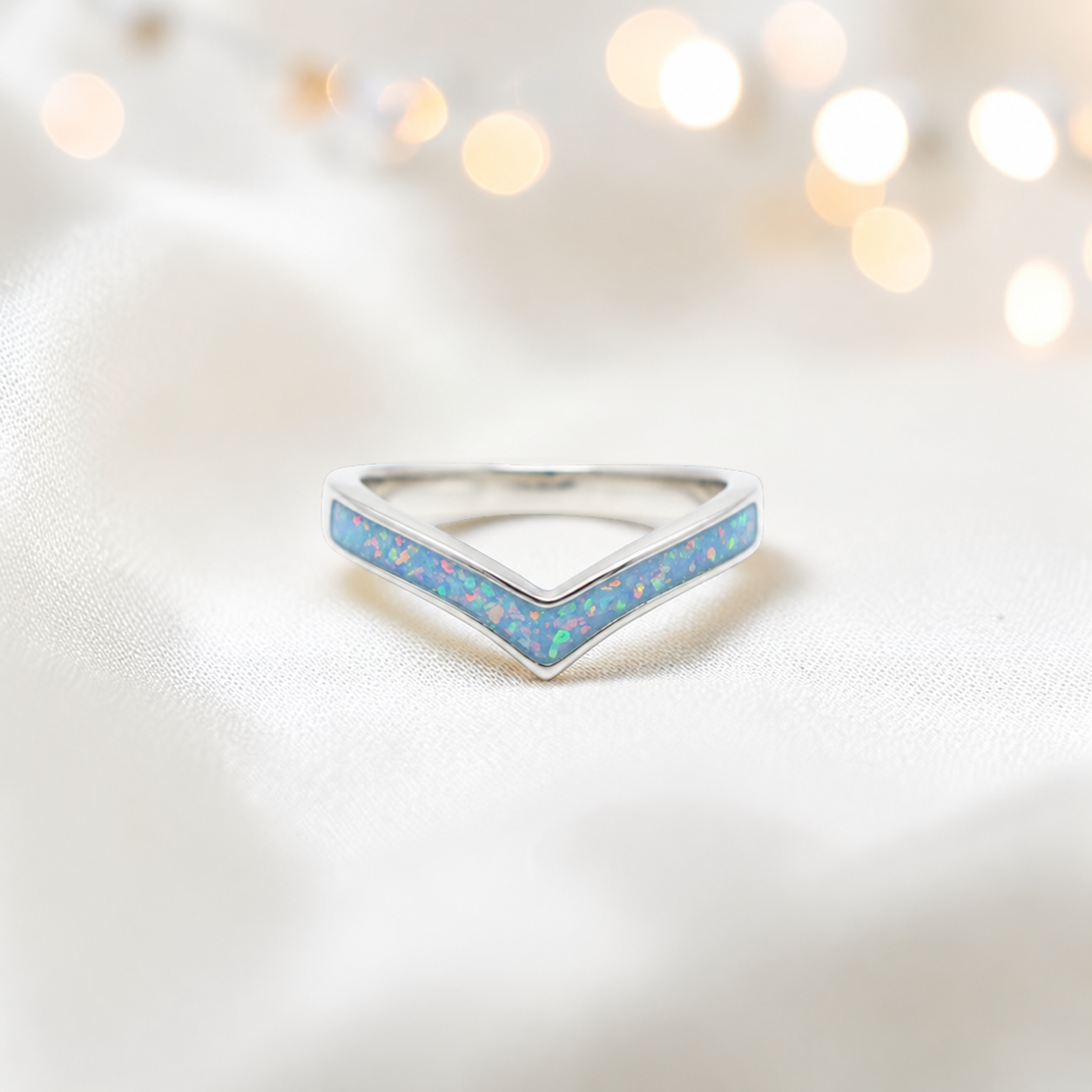 Baby blue Ivy 9ct white gold wishbone ashes ring, handcrafted in Lancashire, UK – by Keepsake Memorial Jewellery