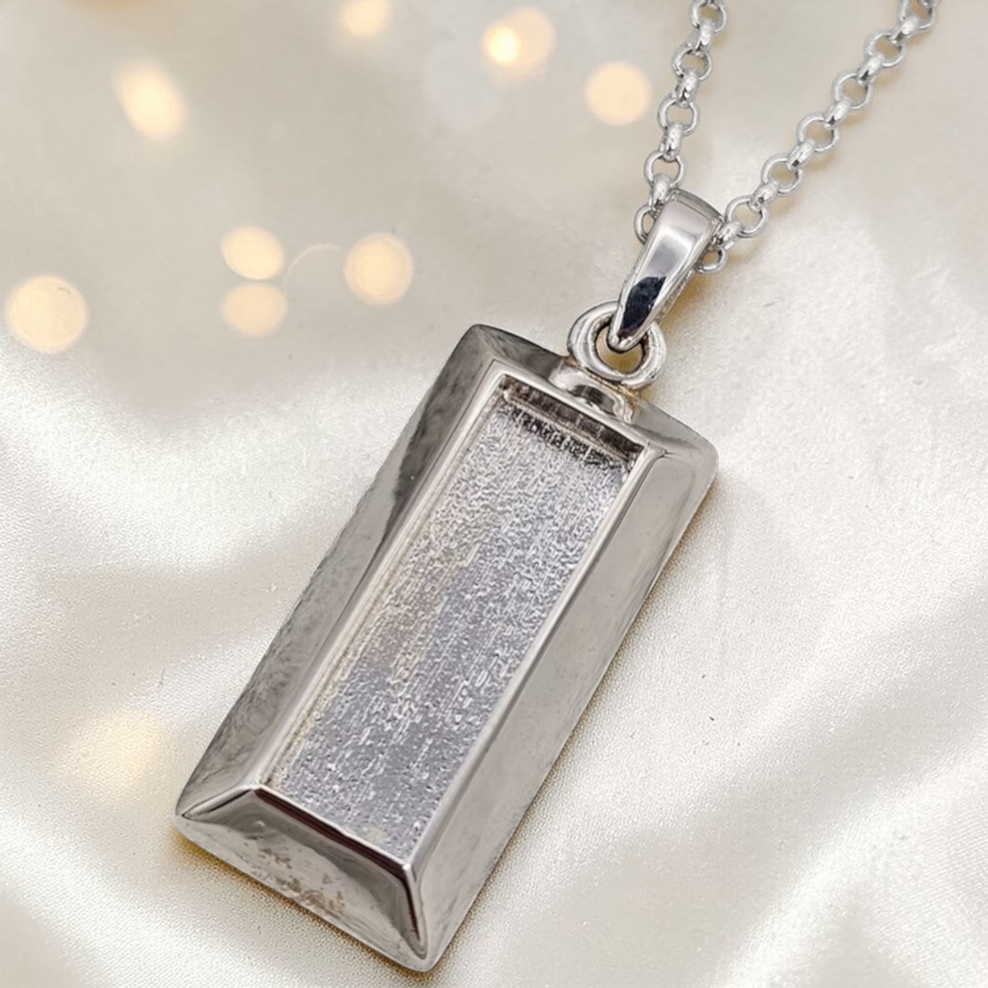 silver gold bar style memorial pendant, handcrafted in lancashire