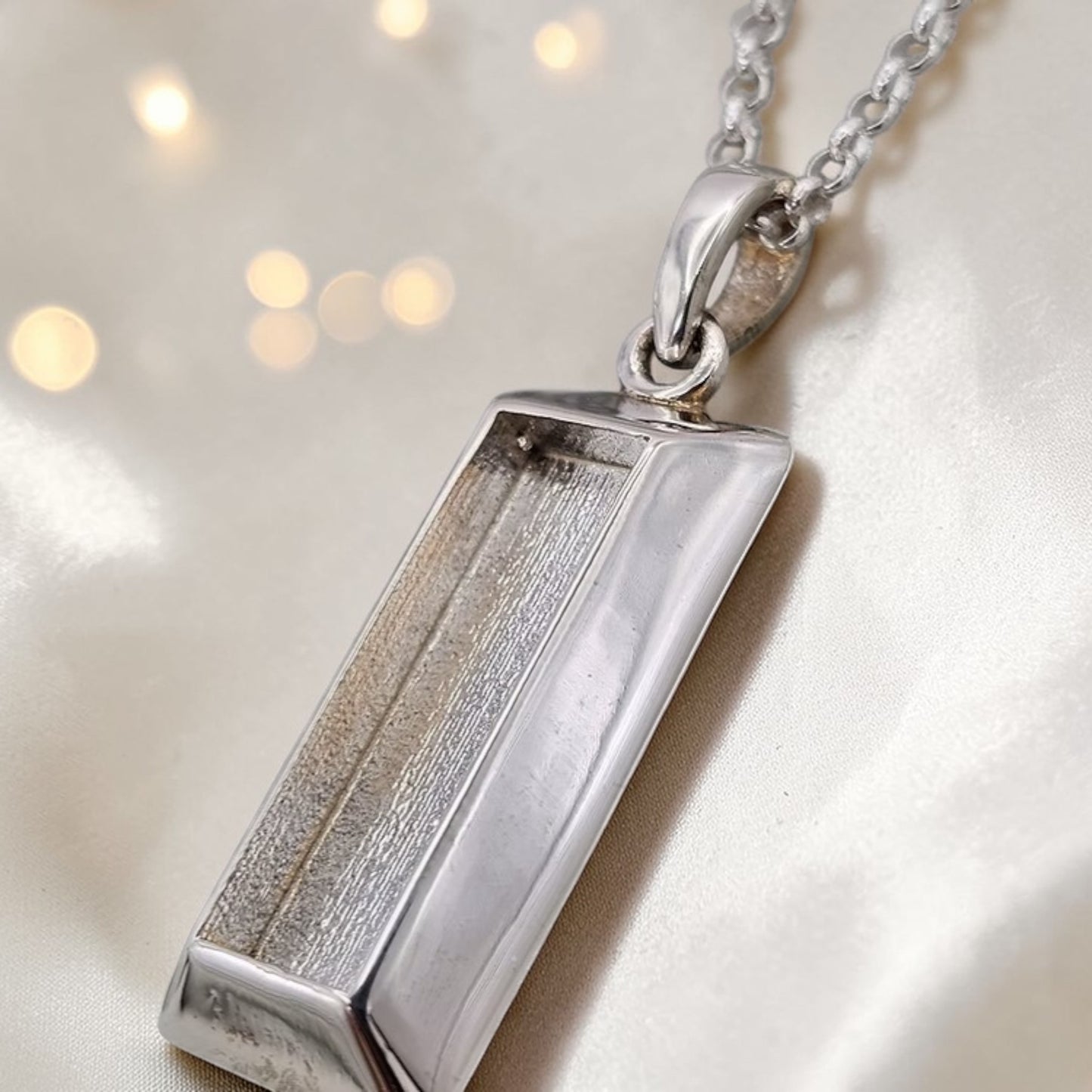 silver gold bar style memorial pendant, handcrafted in lancashire