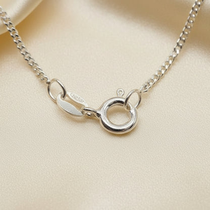 silver 1.5mm silver curb chain clasp detail