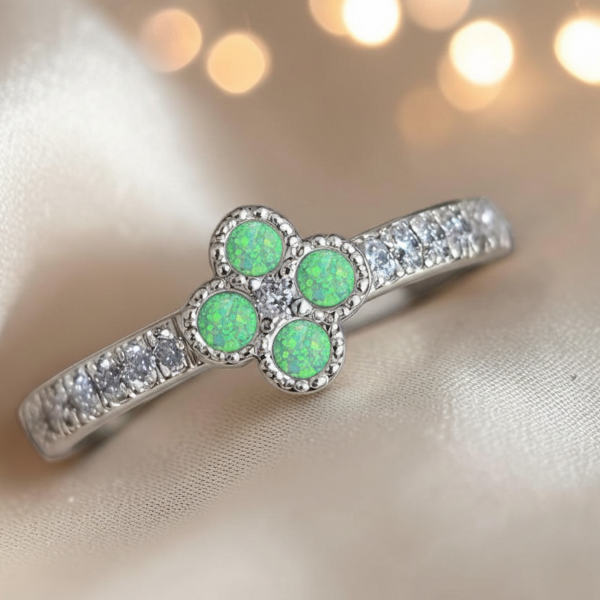 Clover Ring — sterling silver ashes memorial ring, handcrafted in Lancashire, UK