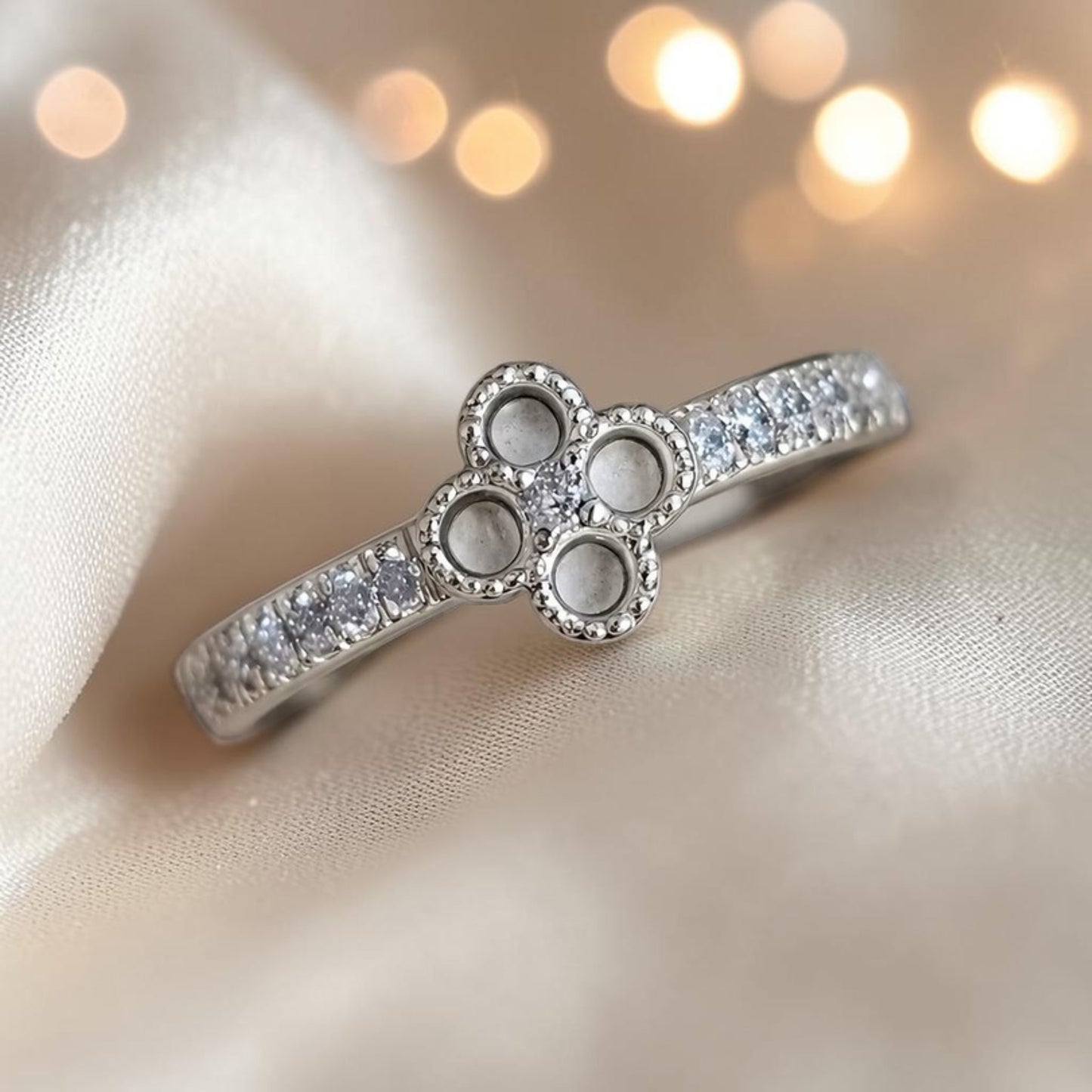 Clover Ring — sterling silver ashes memorial ring, handcrafted in Lancashire, UK