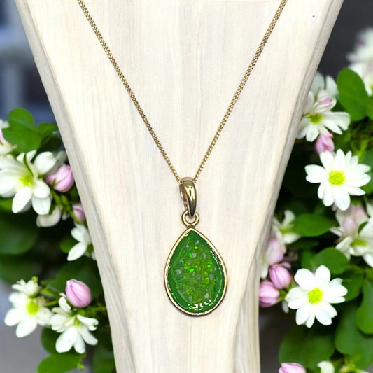 Solid 9ct Gold Tear Drop Pendant