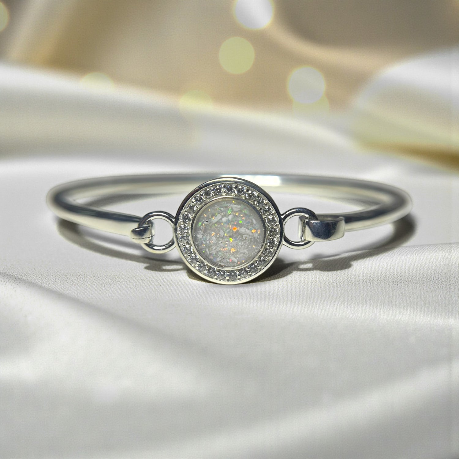 halo ashes memorial bangle, handcrafted in lancashire