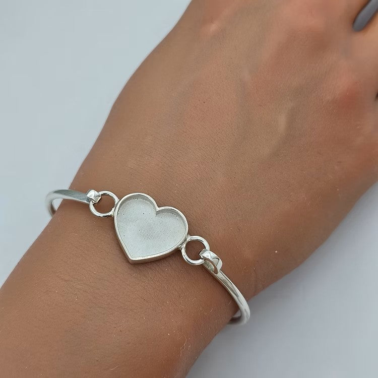Beautiful 925 Silver Heart Bangle