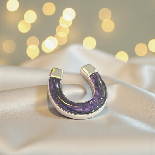 silver horseshoe stock pin, handcrafted in rossendale 