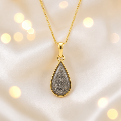 Natural Ash Golden Light 9ct gold pendant, handcrafted in Lancashire UK – by Keepsake Memorial Jewellery
