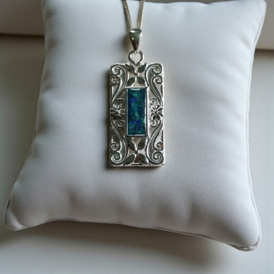 Silver Memorial Pendant with detailed edging, handcrafted in Lancashire, UK