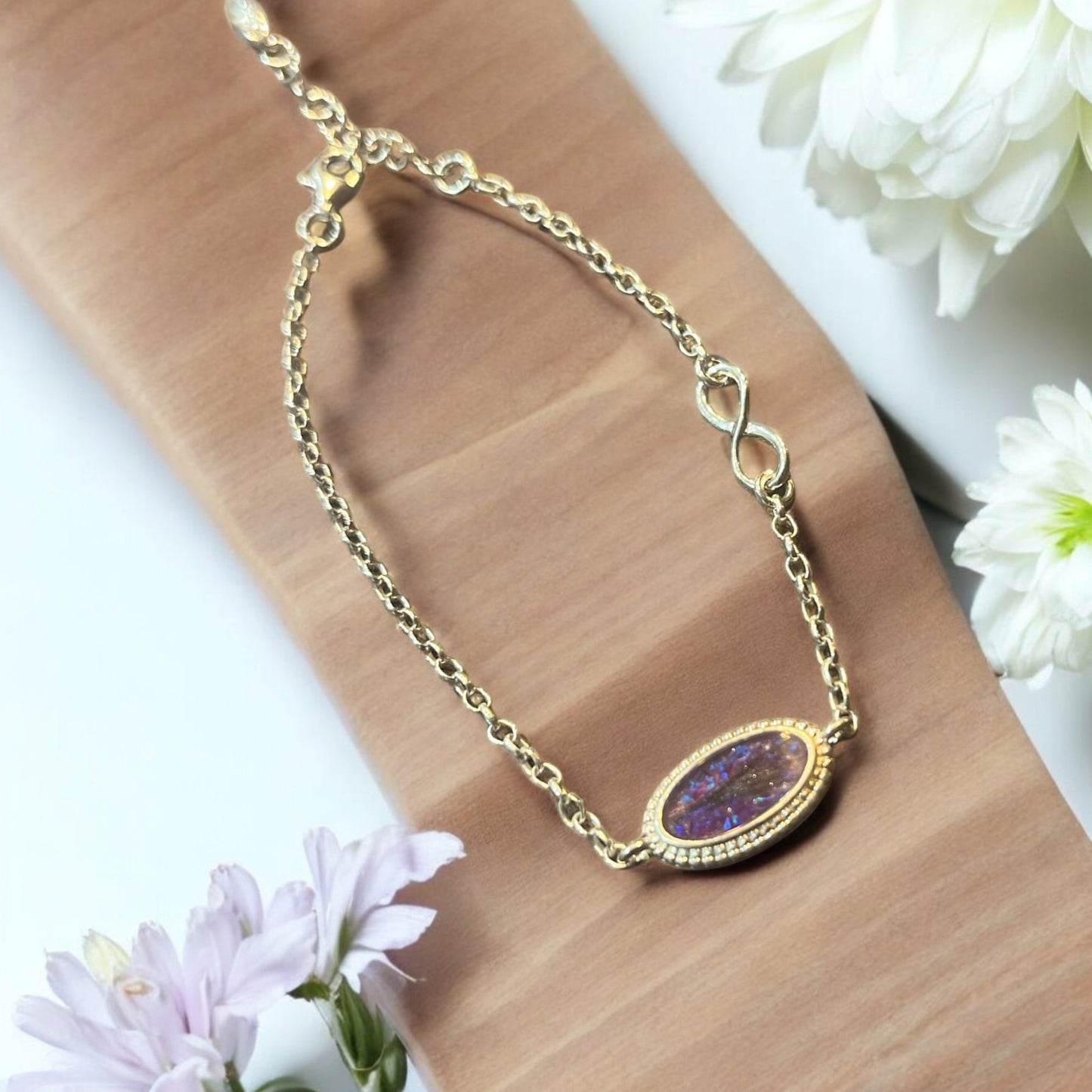 Stunning Solid silver Bracelet with Oval Setting and Infinity detail