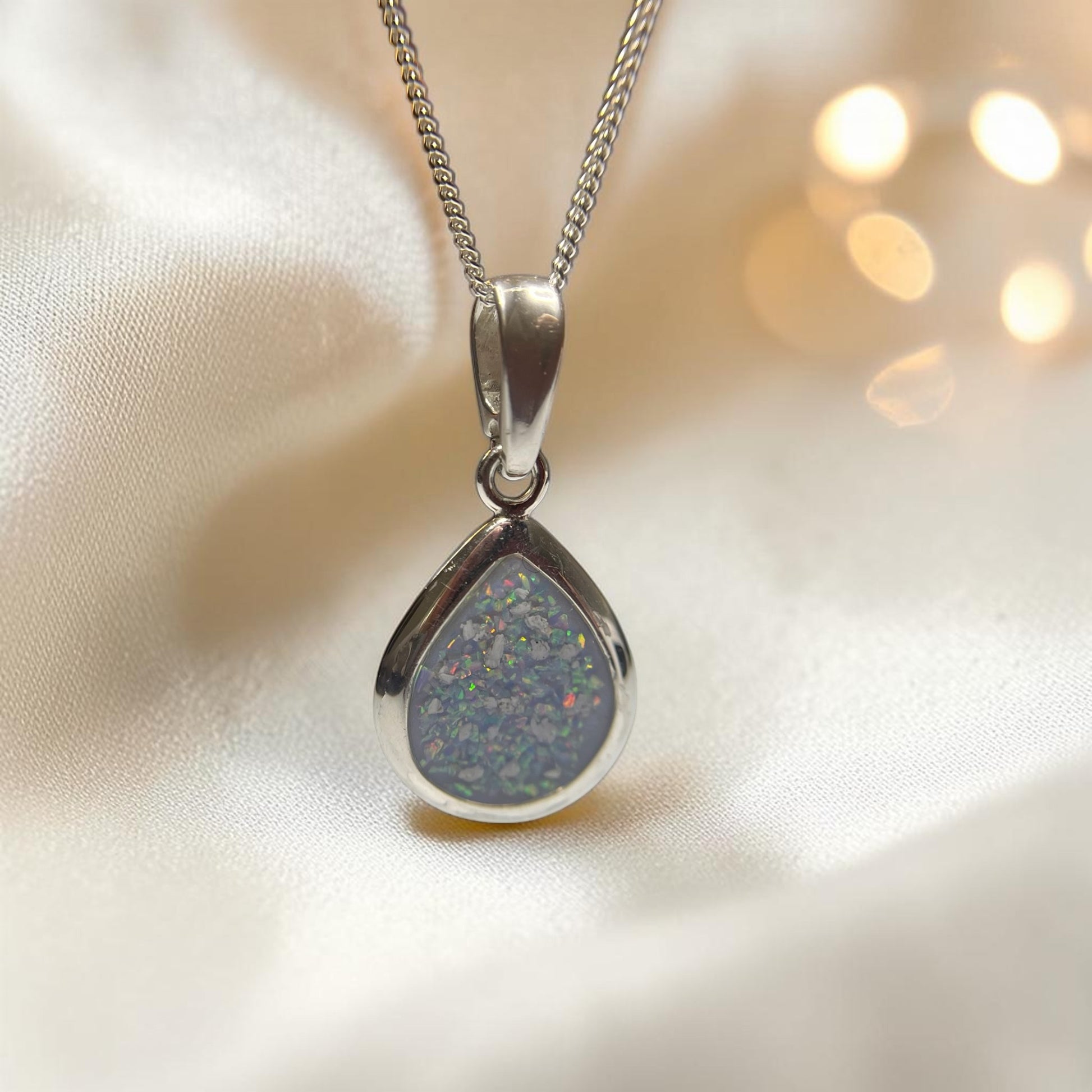 Procyon Pendant — silver pear ashes memorial necklace, handcrafted in the UK