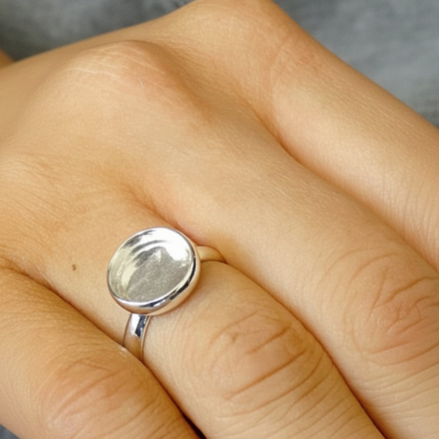 Gabrielle Ring — silver round ashes memorial ring, handcrafted in the UK