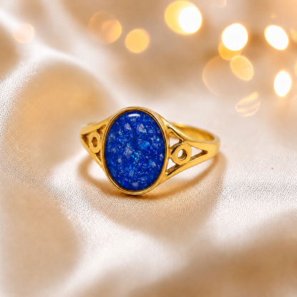 Royal Blue Margot 9ct gold signet memorial ring, handcrafted in Lancashire, UK – by Keepsake Memorial Jewellery