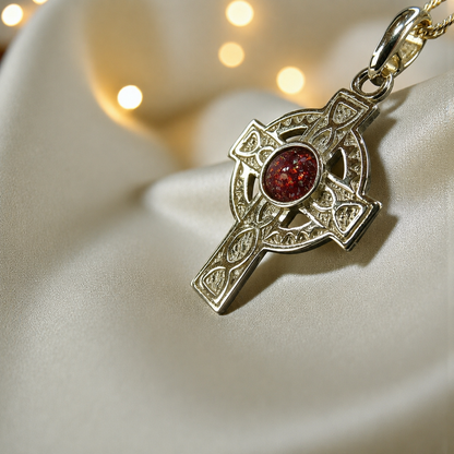 Gael Cross 9ct gold pendant, handcrafted in Lancashire UK – by Keepsake Memorial Jewellery