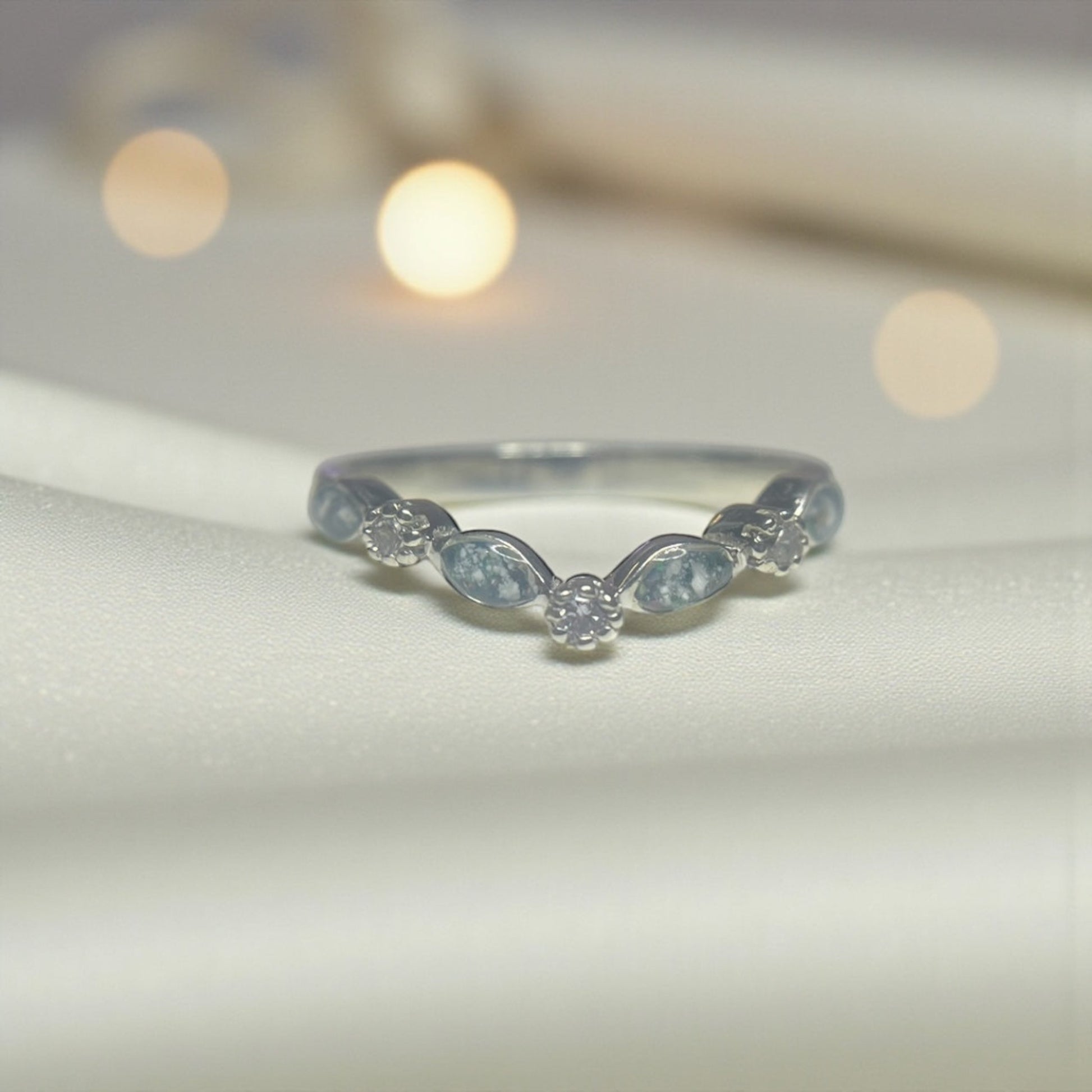 Zara Ring — silver wishbone ashes memorial ring, handcrafted in Lancashire, UK