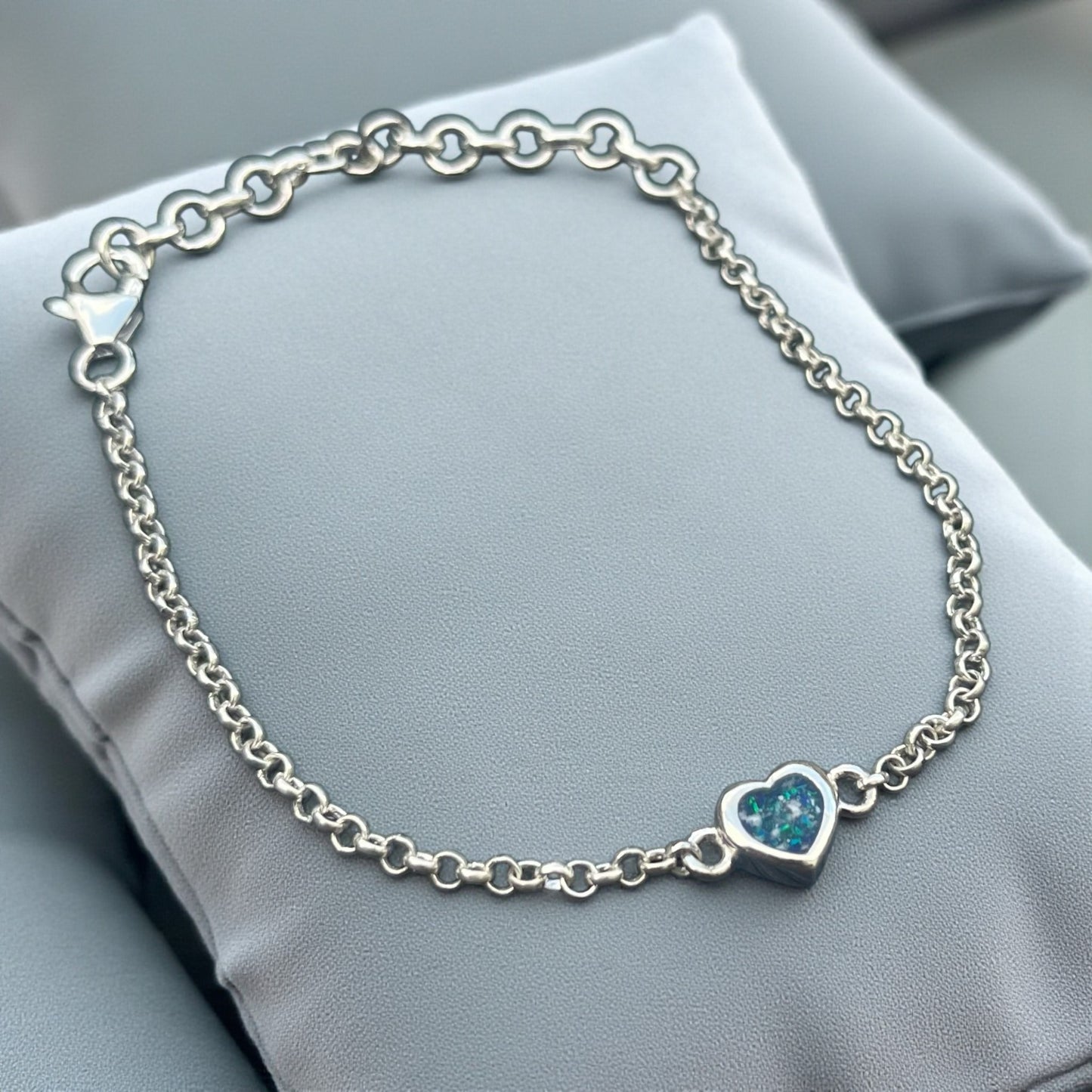 Silver belcher chain mini heart memorial bracelet, handcrafted in Lancashire, UK