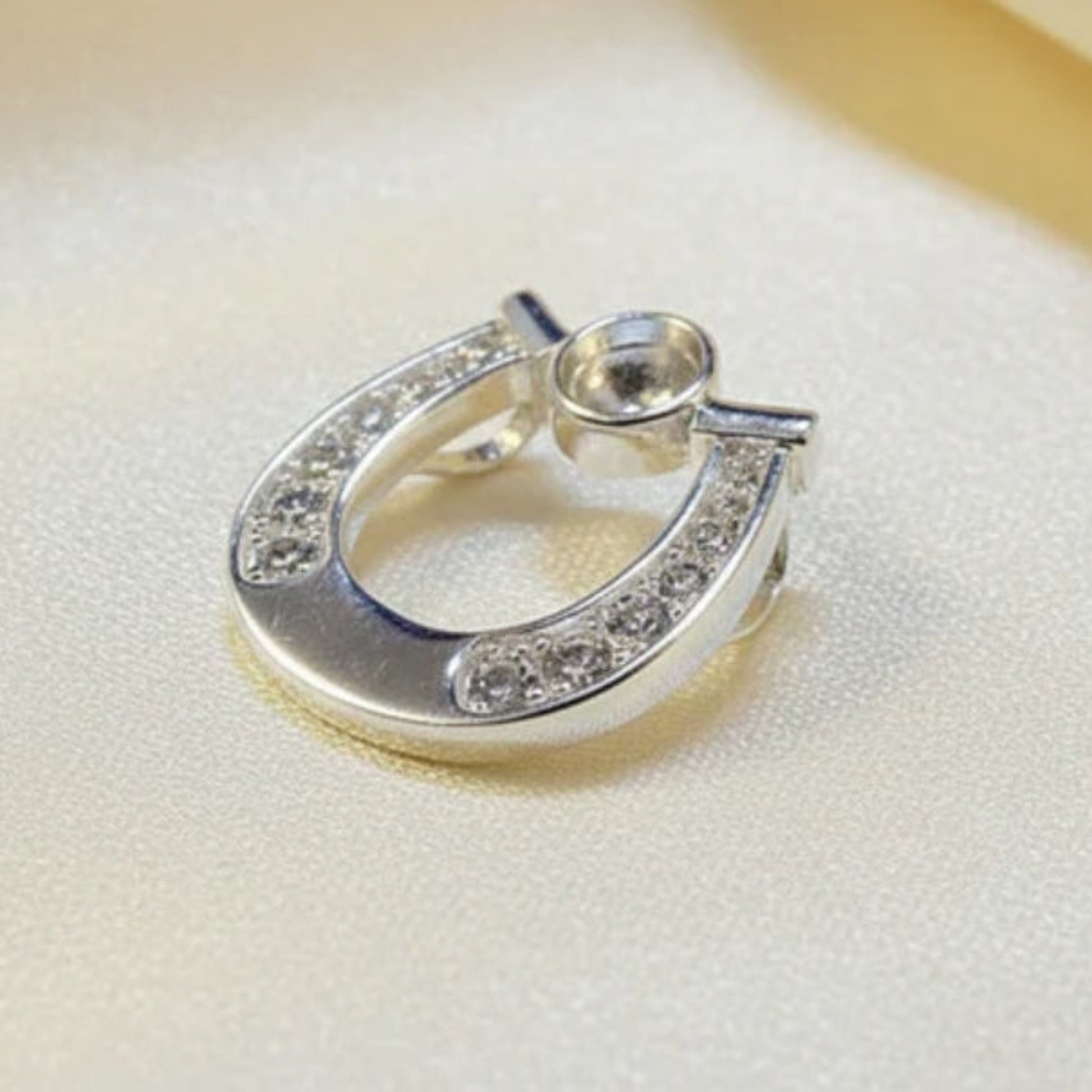 silver cz horse memorial pendant, handcrafted in uk