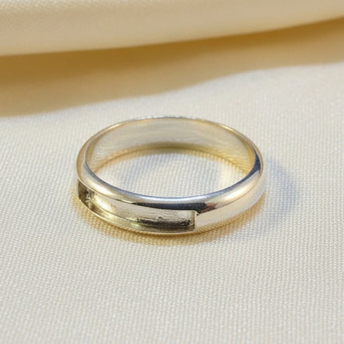 Ivy Ring — silver wishbone CZ ashes memorial ring, handcrafted in the UK