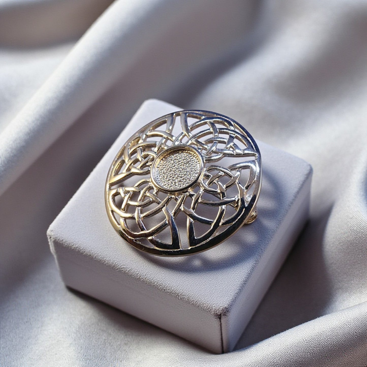 Silver round Celtic memorial brooch, handcrafted in Lancashire, UK