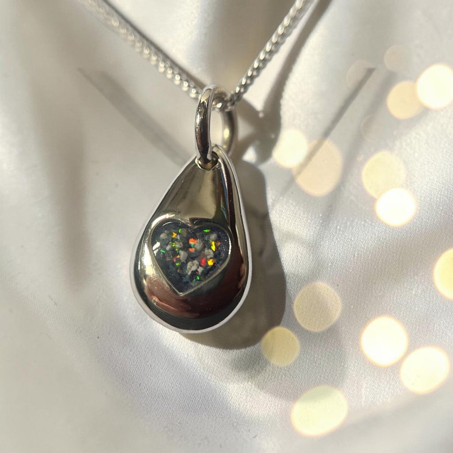 silver ashes memorial pendant, handcrafted in rossendale 